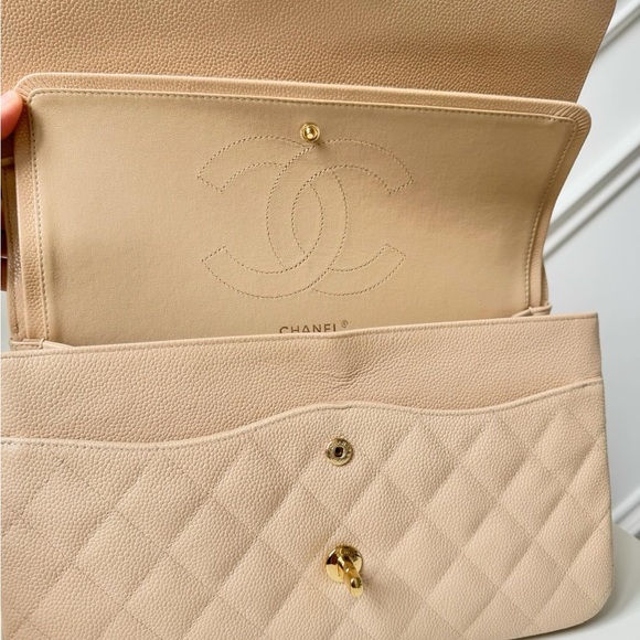 Jumbo Classic Flap Bag - Picture 6 of 13